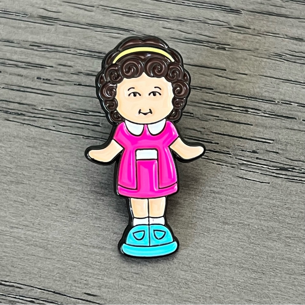 “Polly Pocket - Dark Pink Outfit” - Enamel Pin
